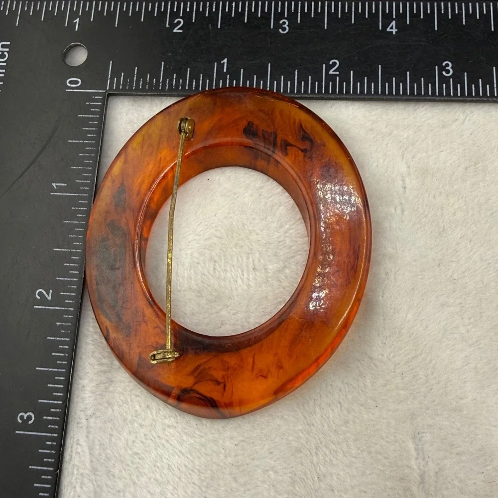 Vintage Bakelite Brooch MCM Root Beer